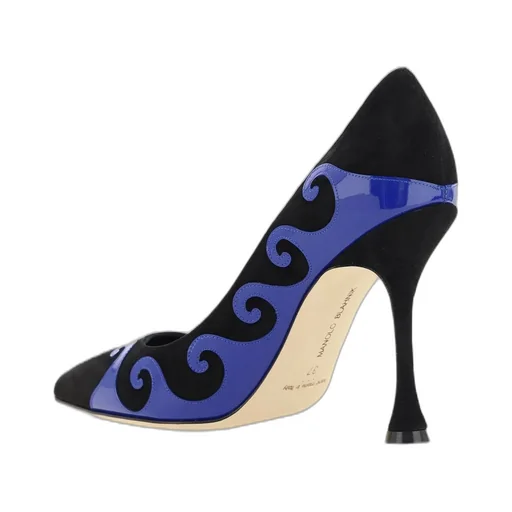 Pointed-Toe Pumps With Wave Motif