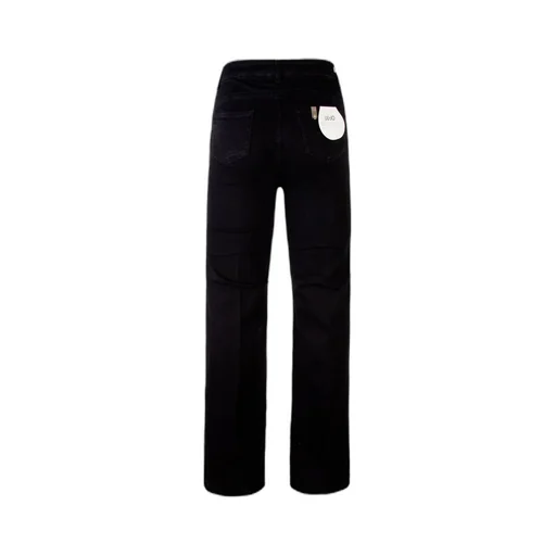 Wide-Leg Jeans