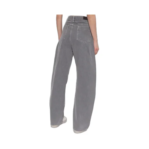 Wide-Leg Jeans
