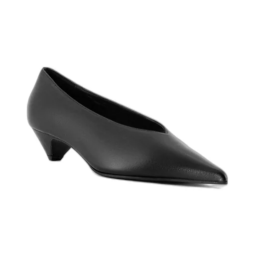 Pointed Toe Kitten Heel Pumps