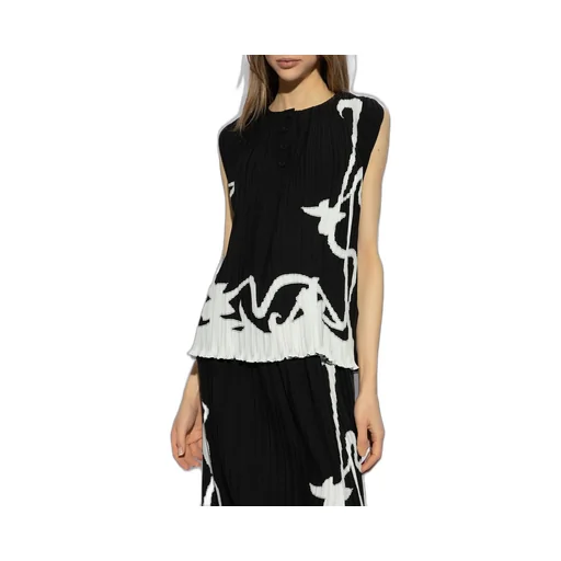 Pleated Top With Graphic Print