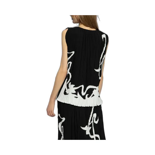 Pleated Top With Graphic Print