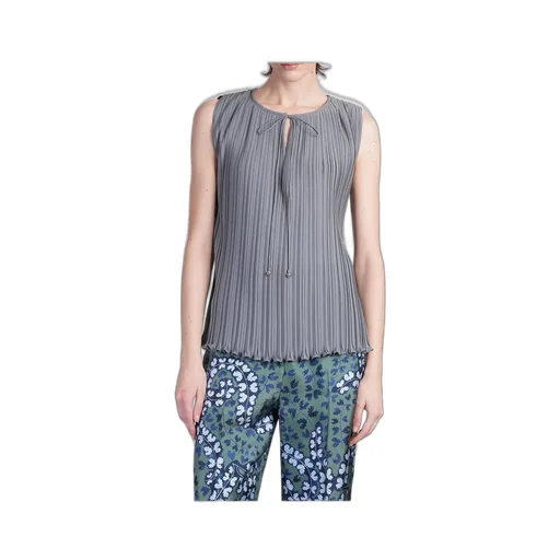 Pleated Sleeveless Top