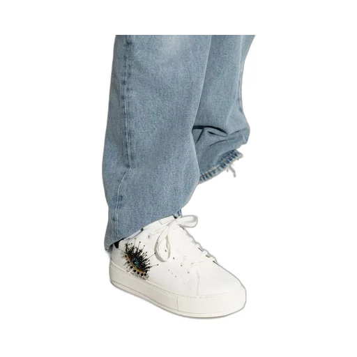 Low-Top Sneakers With Eye Embroidery