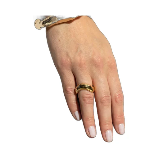 Curved Ring
