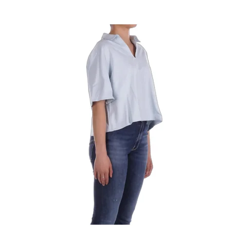 Cropped V-Neck Shirt