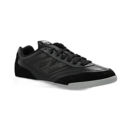 Low-Top Sneakers