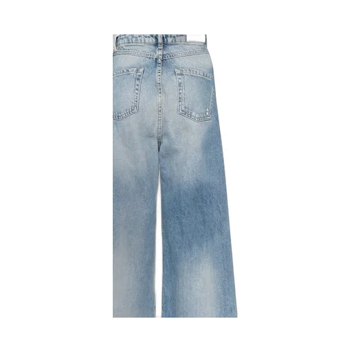 Wide-Leg Jeans