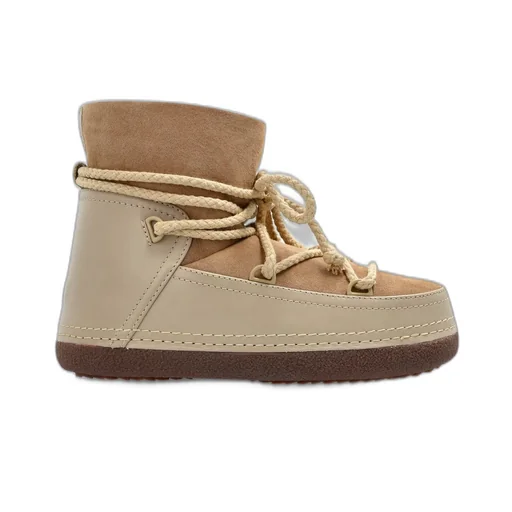 Moon Boots
