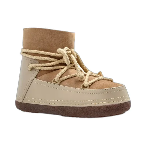 Moon Boots