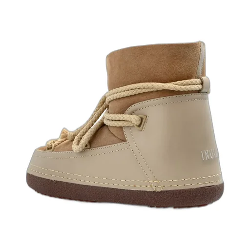 Moon Boots