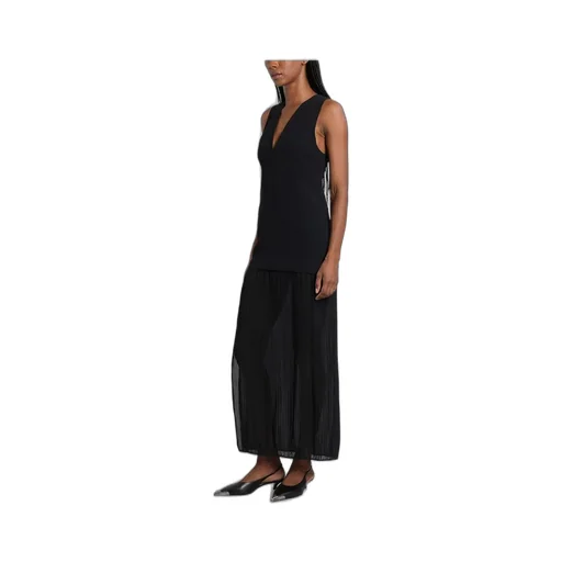 V-Neck Sleeveless Maxi Dress With Pleated Skirt
