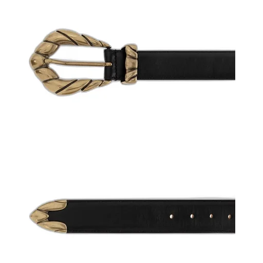 Belt With Twisted Buckle