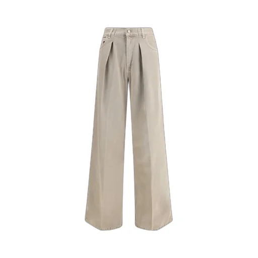 Wide-Leg Pleated Jeans