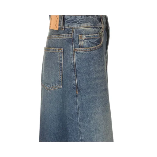 Wide-Leg Jeans