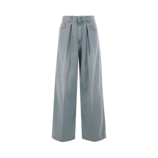 Wide-Leg Pleated Jeans