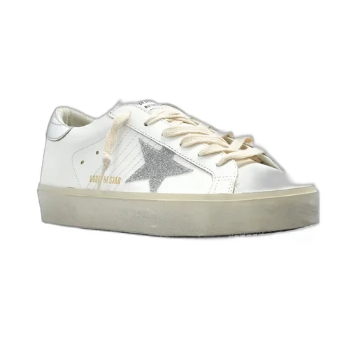 Low-Top Sneakers With Star Detail