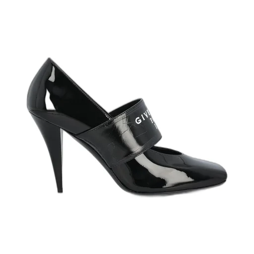 Mary Jane Pumps