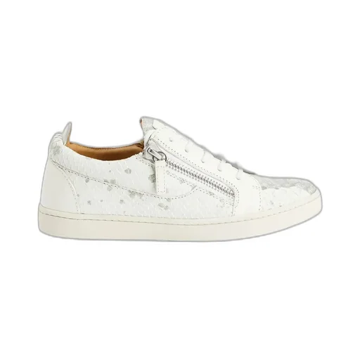 Low-Top Sneakers