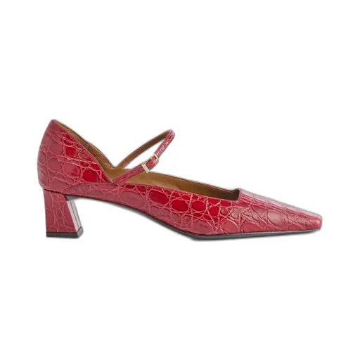 Mary Jane Pumps