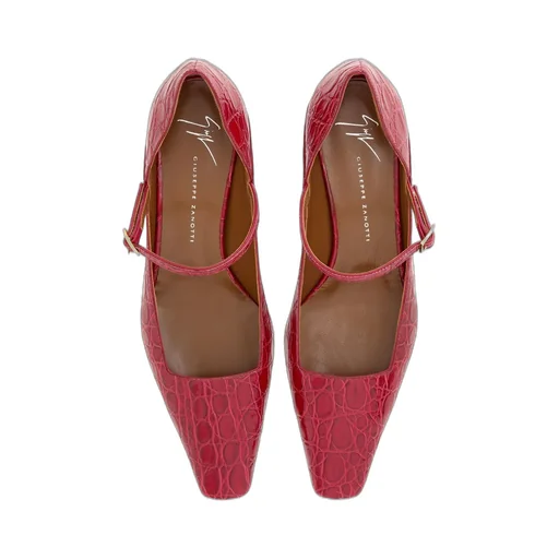 Mary Jane Pumps