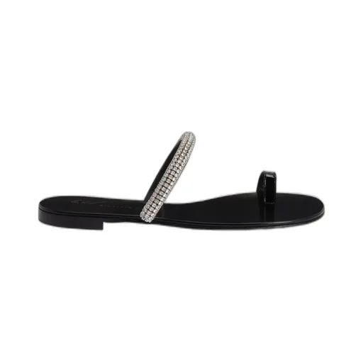Flat Sandals With Crystal Embellishments