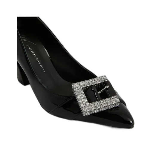 Pumps With Buckle