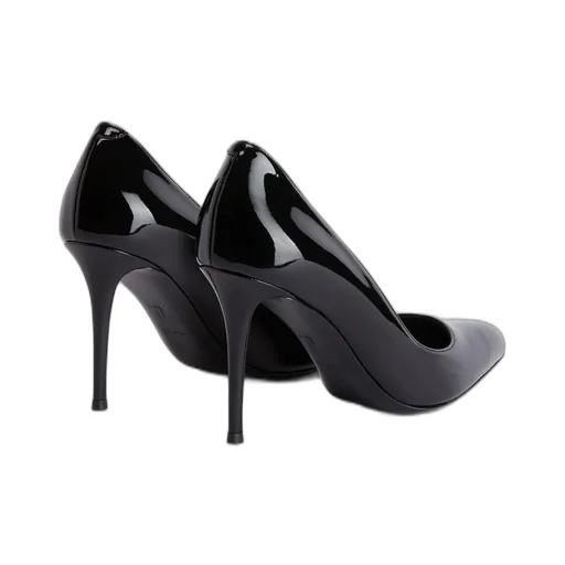 Classic Pumps