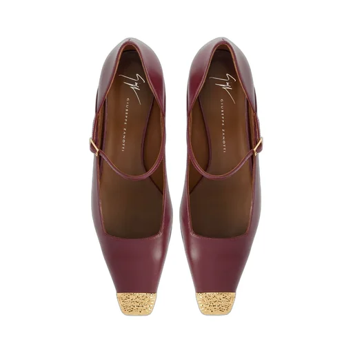Mary Jane Pumps