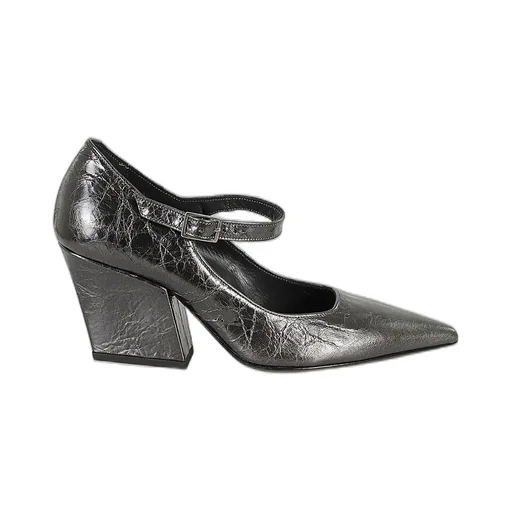 Mary Jane Pumps