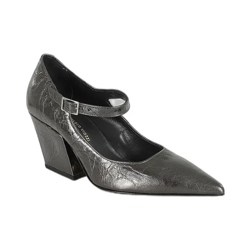 Mary Jane Pumps