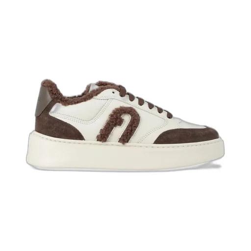 Low-Top Sneakers