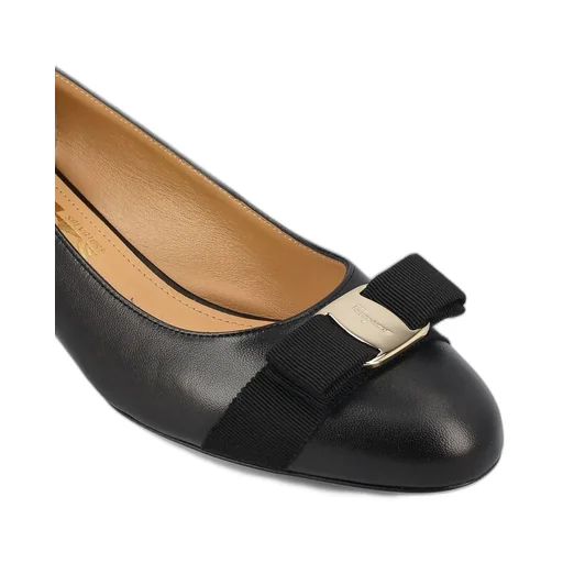 Vara Bow Pumps