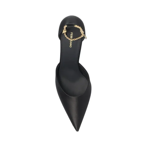 D	'orsay Pumps