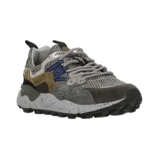 Low-Top Sneakers