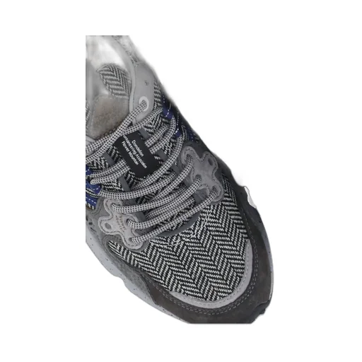Low-Top Sneakers