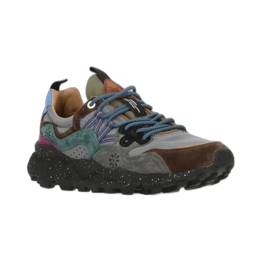 Low-Top Sneakers