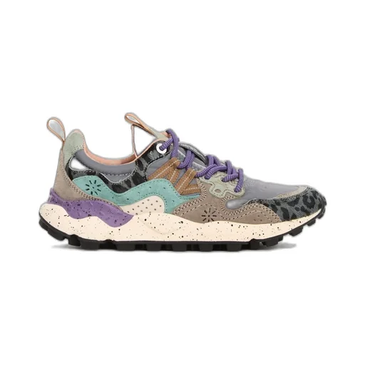 Low-Top Sneaker