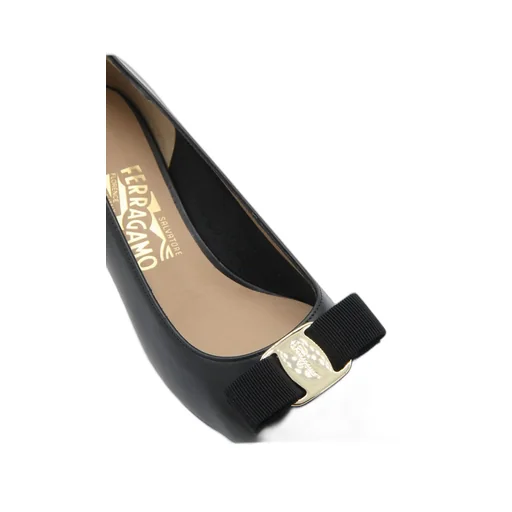 Vara Bow Pumps
