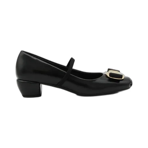 Mary Jane Pumps