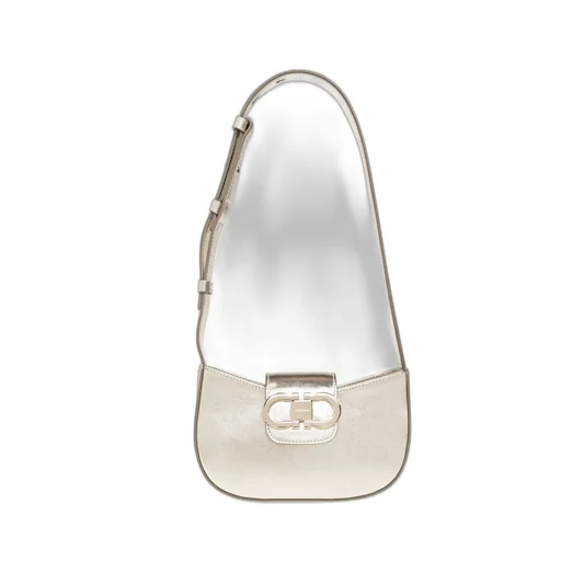 Vara Chain Shoulder Bag
