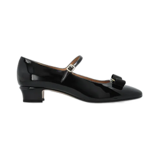 Mary Jane Pumps