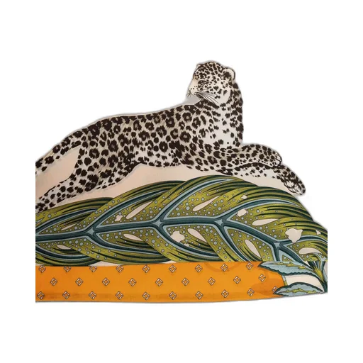 Scarf With Leopard And Tropical Leaf Print
