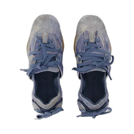Low-Top Sneakers