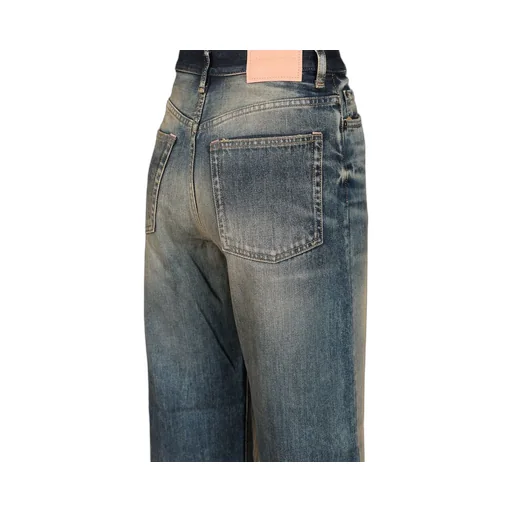 Wide-Leg Jeans