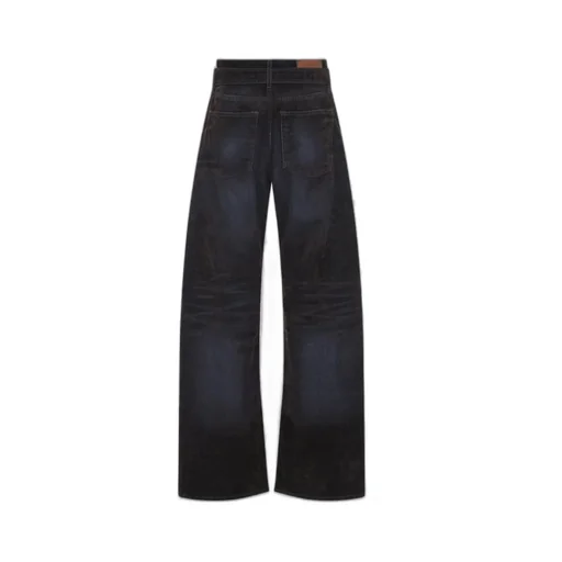 Wide-Leg Jeans With Belt