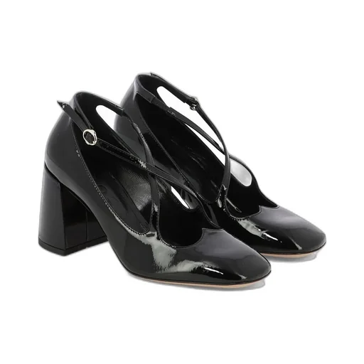 Mary Jane Pumps