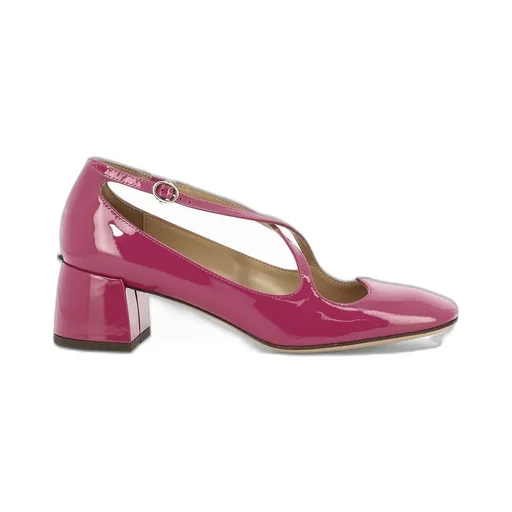 Mary Jane Pumps