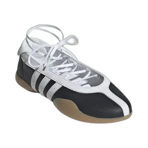 Ballet Sneaker