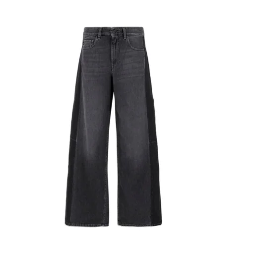 Wide-Leg Jeans